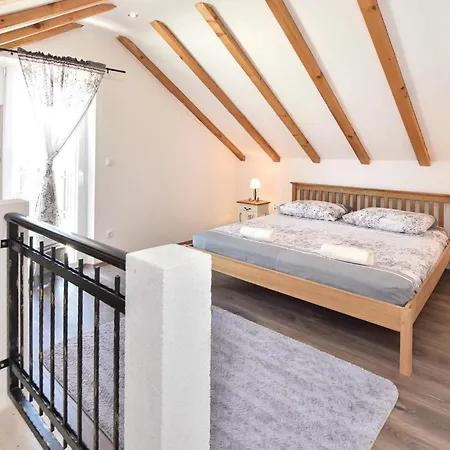 Three-bedroom In * 푸치스차